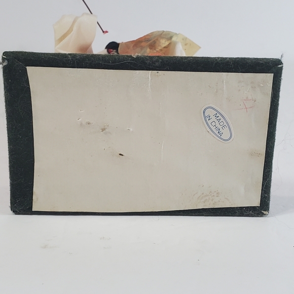 Vintage Japanese Geisha Oriental Doll On Stand Traditional Dress Holding Scroll - Picture 10 of 12